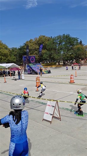 ♂️ Great Skatecross Athletes #Skating #speed #atletas #elite #powerskating #hardwork #patinaje