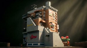 Vintage American Hardware Store Building Blocks, 3-Story Modular Street View with Hot Dog Cart & 7 Figures, 3642 Pieces Adult Building Kit, Collectible City Architecture Model