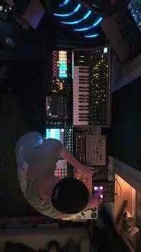 Responsive Hybrid Live Set with Traktor + Ableton 🤯 #techno #ableton #dj