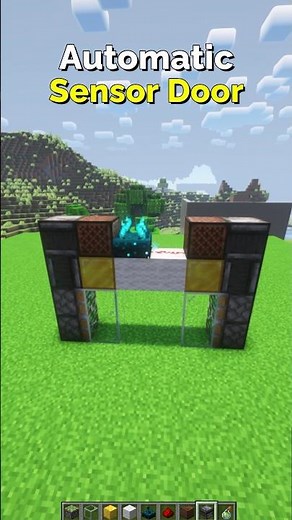 Make an Automatic Sensor Door in Minecraft – Redstone | CupSapling #minecraft #shorts #redstone