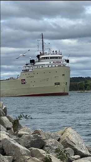 The oldest freighter currently sailing on the Great Lakes. The Alpena #alpena #freighter #steamship