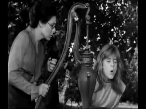 Helen Keller - Water Scene from "The Miracle Worker".