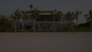 $100 Million Beachfront Villa in Dubai: Luxury Awaits