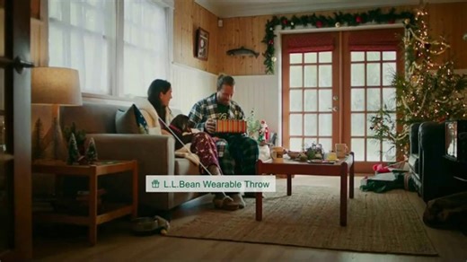 L.L. Bean TV Spot, 'Holidays: Cozy Crowd' Song by Olivia Dean