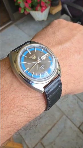 Vintage Seiko 5: time, style, and history! 🕰️💫🔱