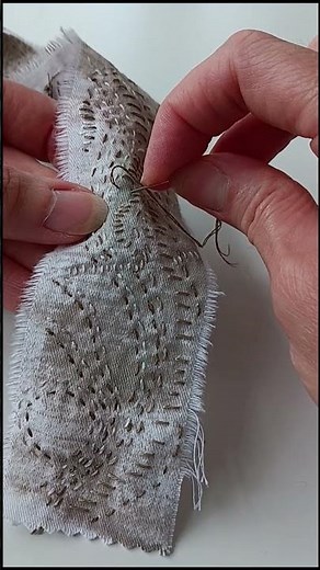 Mark Making with Stitch #slowstitch #stitch #creativestitching #markmaking #mindfulstitching #create