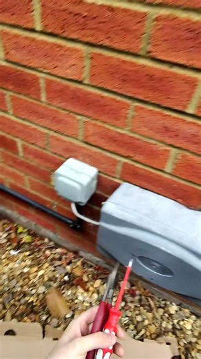 Luke Freeman on Instagram: "Come upgrade this single socket to two double sockets, powered by a switched fused connection unit ⚡️ Nice speedy video 👀 Ampthill #electrician #sparky #electricianlife #externalsockets #socketupgrade #ob1 #bg #bgsync #newoutsidesocket #electriciansofinstagram #outsidesocket"