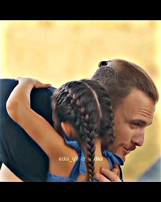 Serkan built a flying house for Kiraz😍 . . | Hande erçel. Fanpage