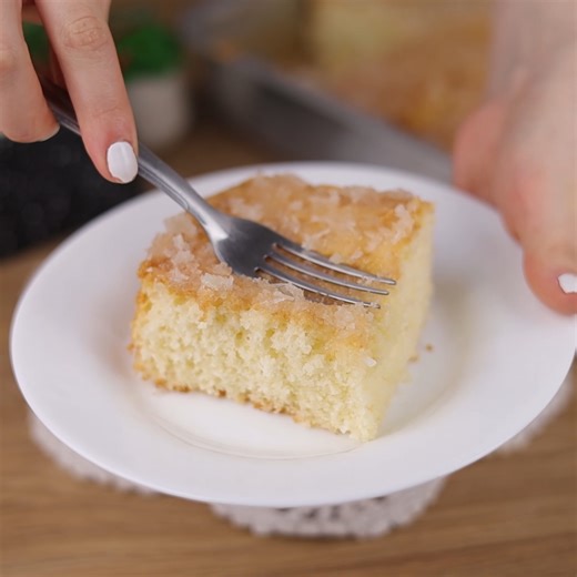 Coconut cake with cornstarch, fluffy, without milk and without flour! | Learn to cook