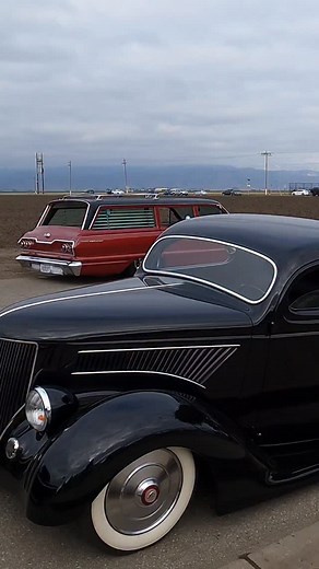 Customs and lowriders….welcome to California | Deadend Magazine