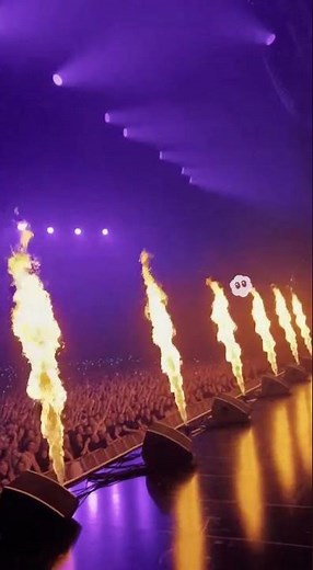 Epic Rock Show Lights Up the Night!