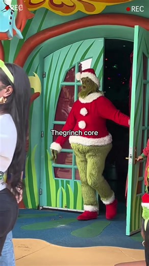 Experience the Grinch at Universal Studios This Christmas