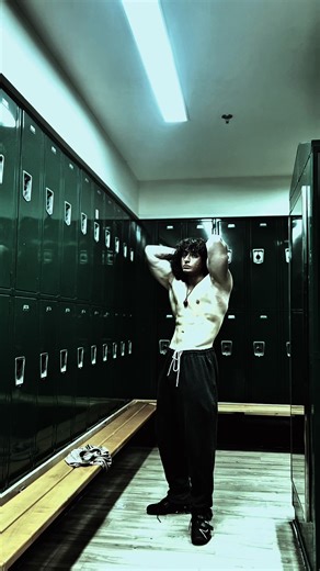 Shoom 𒉭 (@__shoom)’s videos with som original - 𒌐