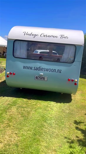 Sadie Swoon - Caravan Bar on Instagram: "Arriving at yesterday’s absolutely stunning venue. We crossed our fingers and toes for sunshine and we got it! What an amazing day!"