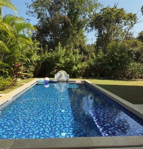 Aastha Sharma on Instagram: "Goa, slow days and softer moments ✨ Staying at a beautiful, serene @isprava villa, soaking in family time and the luxury of disconnecting, exactly what I needed before kick starting 2026. Avyaan had his best friend Kobe by his side, their first holiday memories made together and they are so cute 🥹🤍 Grateful for a weekend filled with so much love, calm, reading story books and eating some delicious food. ❤️. #IspravaLife #LuxuryHomes #Goa #Ispravaliving #Isprava"