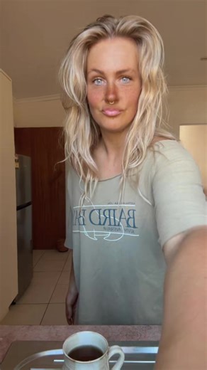 Aussie Shampoo for Messy Hair Care