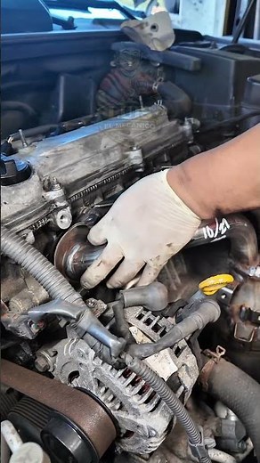 Cómo cambiar el exhaust manifold.#viral #mechanic #fyp. #automobile #luiselmecanico #tips #taller