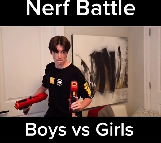 Nerf Battle: Boys vs Girls | nerf