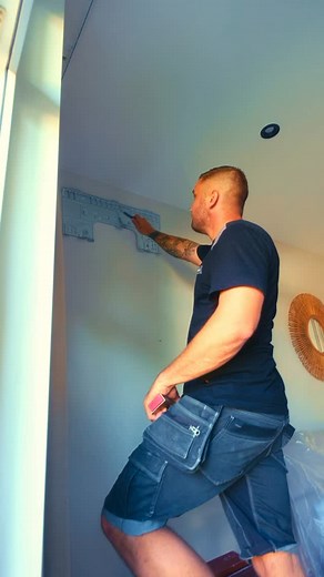 2K views · 18 reactions | Altijd waterpas  #deaircomonteur #airco #airconditioning #klimaatbeheersing #klimaatwerk #aircoinstallatie | De Aircomonteur | Facebook