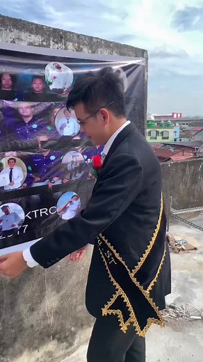 Formal Ceremony: Placing a Rose Tribute