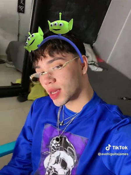 Creative Ways to Customize Alien Headbands