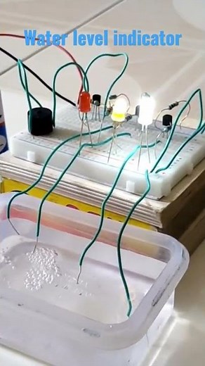 Water level indicator (Breadboard project)
