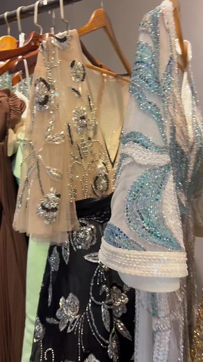 So excited dress #eveninggown #eveningroutine #eveningdresses #فستان #اَسْتَغْفِرُاللّٰه #eveningdressfactory #trending #weddingdress #pfyp❤❤❤シ #formaldress #partydress