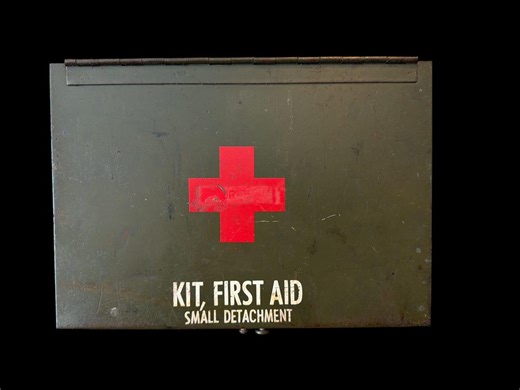 Vintage WWII US Army First Aid Kit Box – Industrial Decor - Etsy