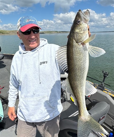 9.5K views · 66 reactions | The Perfect Walleye Rod! | Fishing the Midwest | Facebook