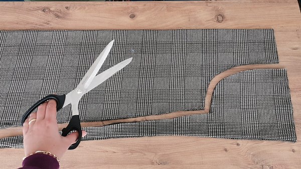 Elegant and Easy Blouse Sewing with Little Fabric