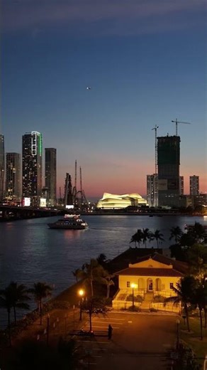Miami Hyperlapse Sunset