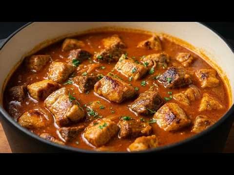 Omas Gulasch halb & halb – das Rezept, das alle lieben!