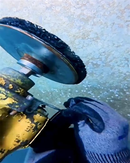 12K views | Cleaning Marine Growth With Power Tool #shipcleaning #ToolWork #SmartMachine #IndustrialProcess #PowerMotion | Deep Dive News | Facebook