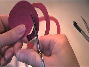 Anleitung und Vorlage - Rosen aus Pappe basteln