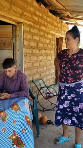 No reniegues la pobreza de tus padres😔. | Historias Del Campo