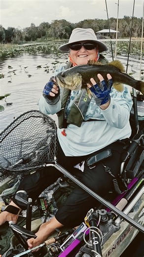18.75” Bass on Arbuckle Lake 2025 #bassfishing #kayakbassfishing #monsterbass #fishmonkey