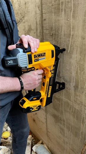 DeWalt ​#concrete nailer DCN890 #construction #electrician