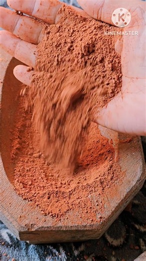 Red clay Crushing asmr sound ||#satisfying #redclay #Crushing #claypots #shorts #ytshorts