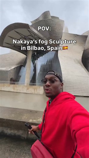 It’s a fog, not steam. Every hour, the Guggenheim Bilbao (museum) disappears into a cloud of art. 🌫️✨ ‘Fog Sculpture #08025 (F.O.G.)’ by Fujiko Nakaya (a Japanese artist) turns mist into sculpture — a living artwork shaped by wind, light, and time. It reminds us that not all art is meant to last; some pieces are meant to be felt.” In Fujiko Nakaya’s sculpture, the mist isn’t steam — it’s artificial fog, made by forcing pressurized water through fine nozzles to create tiny droplets that behave l