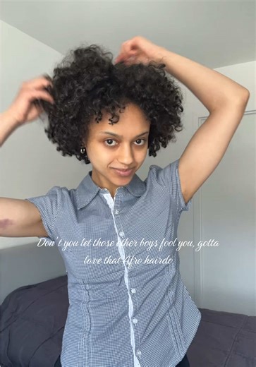 The bigger the hair the better✨ #naturalhair #curlyhair #healthyhairjourney #hairjourney #afro