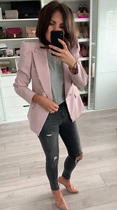 33K views · 995 reactions | Its all about the blazer today. Another fab dusty pink blazer that will slip into your wardrobe with ease. I adore the structure of this blazer enhanced with the amazing power shoulders. £79 Use code: NEW15 Tap to shop Love Laura xo | The Walk In Wardrobe Online | Facebook