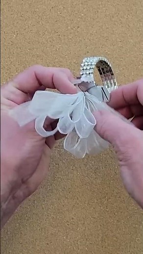 Speedy Wristlet Tutorial: Corsage DIY Part 2