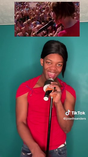 Miley Cyrus performing The Climb on Disney 2019 #disney #mileycyrus #hannahmontana #theclimb #funny #comedian