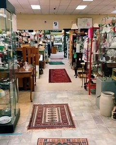 Stop by for Christmas in July. All month long! Buckingham Antique Mall 13150 Midlothian Turnpike Midlothian, VA 23113 Hours: Monday through Saturday 10 - 6 Sunday 12 - 4 #ShopLocalVirginia #Antique #Vintage #ChesterfieldVirginia #MidlothianVirginia #AntiqueMall #AntiqueShopping #pBuckinghamAntiqueMall #VillageOfMidlothian #vintagefans #Gold #Silver #Coins #Jewelry #midlothianva #antiquestore #AntiquesInMidlothian #AntiquesInMidlothianVirginia #MidlothianAntiques #sewing #fabric #SingerSewingMach