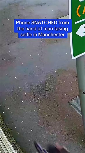 phone tips on Instagram: "Phone snatched right out of someone’s hand on the street 😨📱 — phone theft is a real risk. Stay alert and protect your device! 👀#PhoneTheft #StaySafe #StreetSafety #ProtectYourPhone #MobileSecurity TechNews Manchester CrimeAwareness SmartphoneTips"