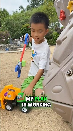 Jeje stole liliy’s toys! 🫣🥲