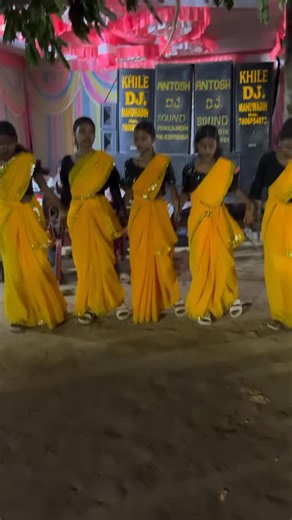 Sumanta MudiKora | Purulia Jhumar Village Giris | Instagram