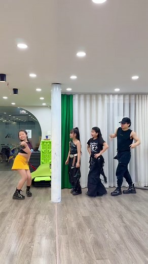 Chanel Remix Dance Trend: Funny & Cute Moments