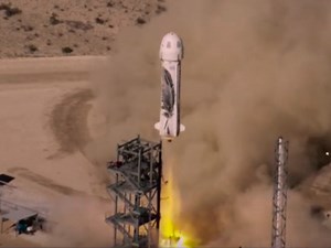 Video: Jeff Bezos shares drone’s-eye view of Blue Origin spaceship’s flight