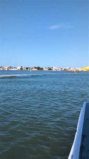 Coming into port in Belize City, part 2